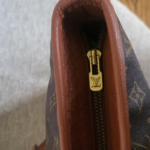 Louis Vuitton Sac Weekend Monogram Shoulder Bag. w/COA. - Picture 6 of 12